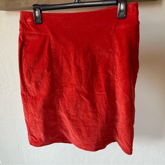 J Jill| Coral Corduroy Skirt with Pockets, Size 4••• - Picture 3 of 10